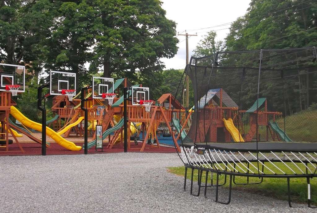 Best In Backyards 391 Main St Monroe Ct 06468 Usa