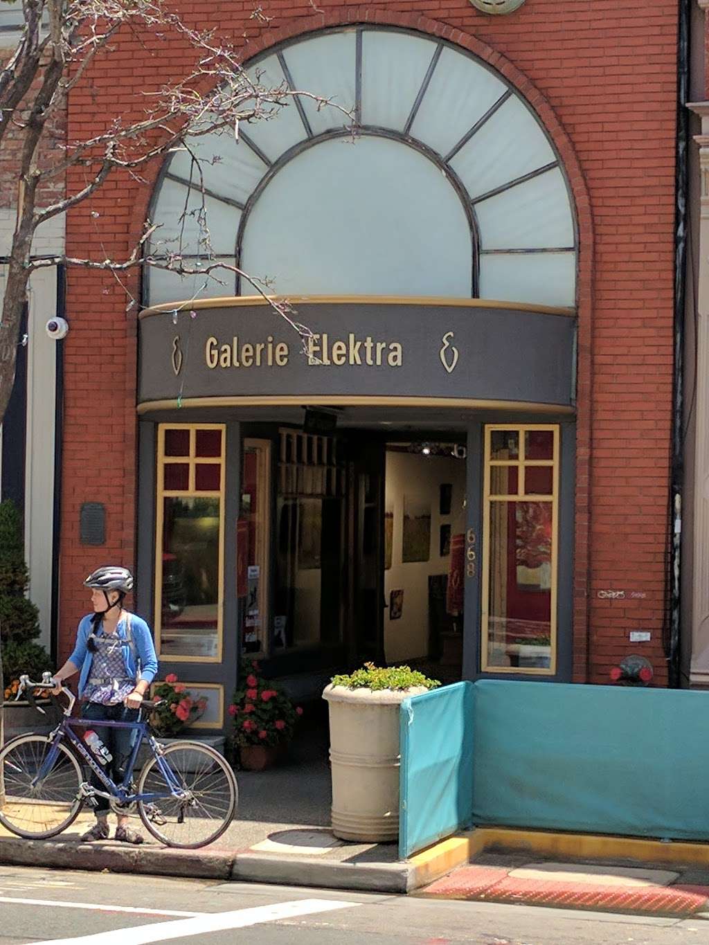 Galerie Elektra | 668 Bridgeway, Sausalito, CA 94965 | Phone: (415) 331-3332