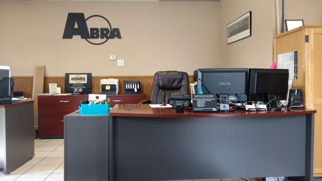 Abra Auto Body Repair of America | 1N046 Main St, Carol Stream, IL 60188, USA | Phone: (630) 462-7131