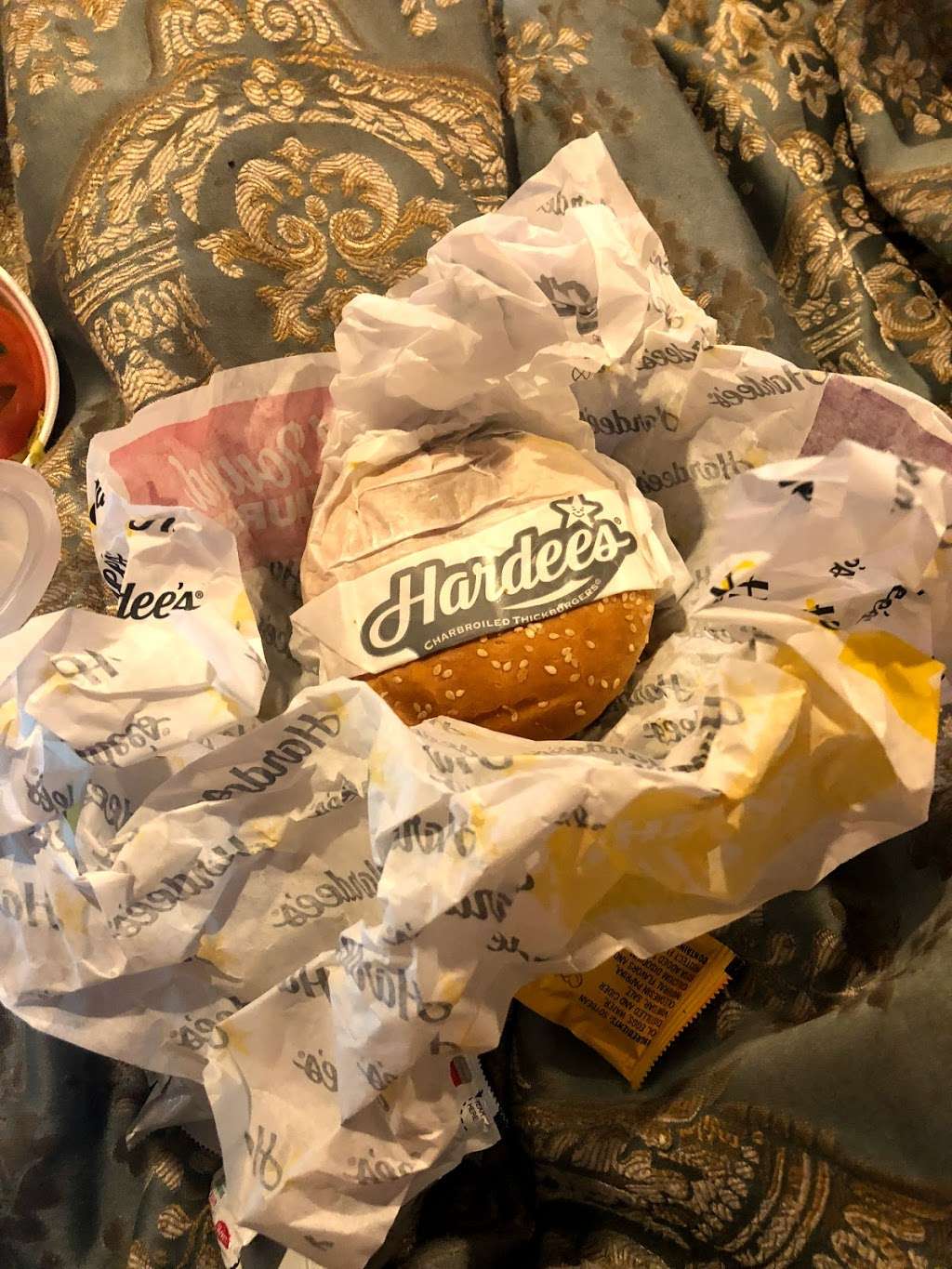 Hardees | 4925 S 4th St, Leavenworth, KS 66048, USA | Phone: (913) 727-1336