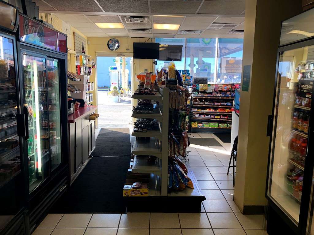 BP - gas station  | Photo 5 of 9 | Address: 1660 Worcester Rd, Framingham, MA 01702, USA | Phone: (508) 202-9371