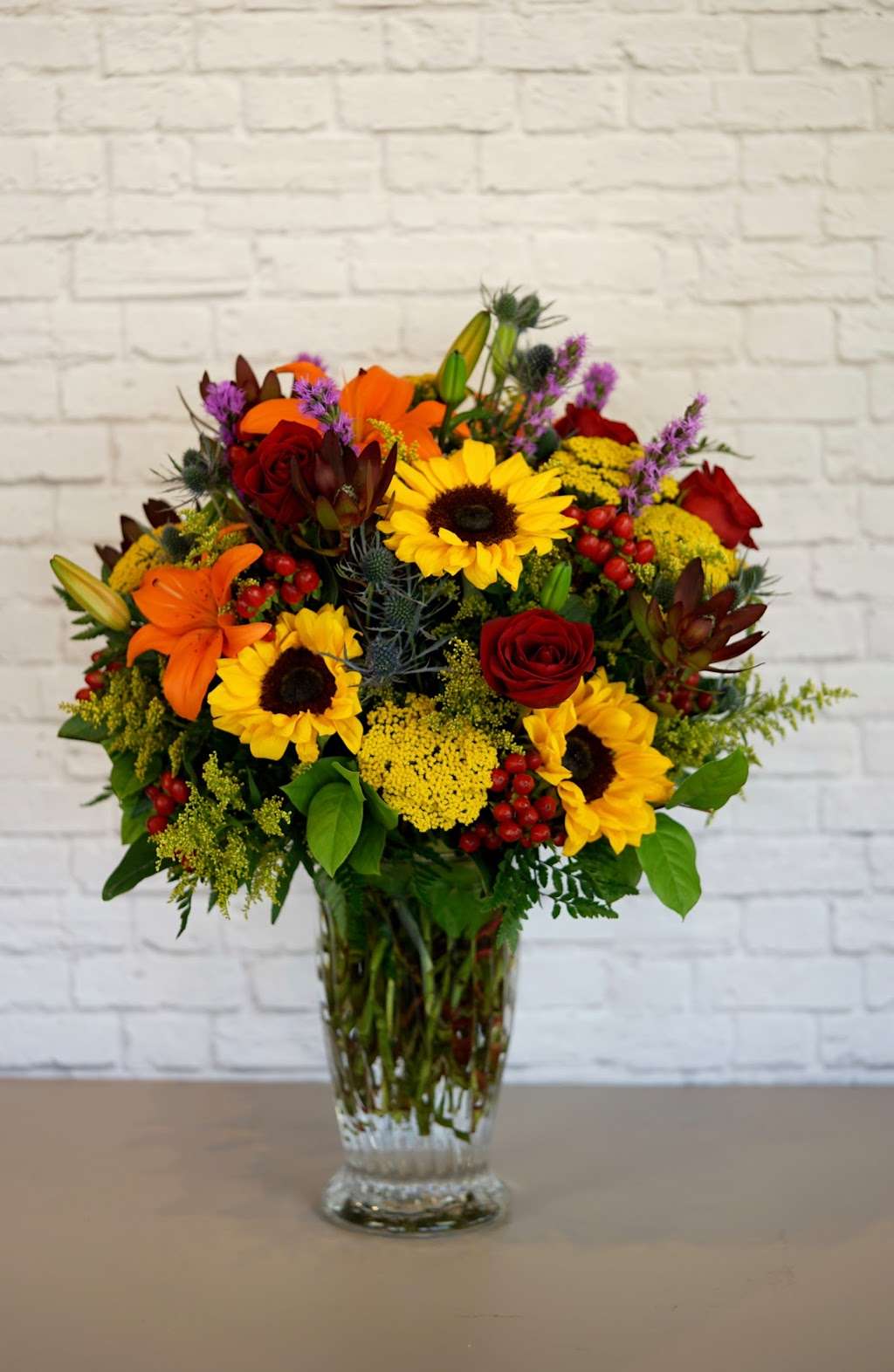 Madison Avenue Flower Shop | 3150 Thompson Rd, Indianapolis, IN 46225 | Phone: (317) 786-0431