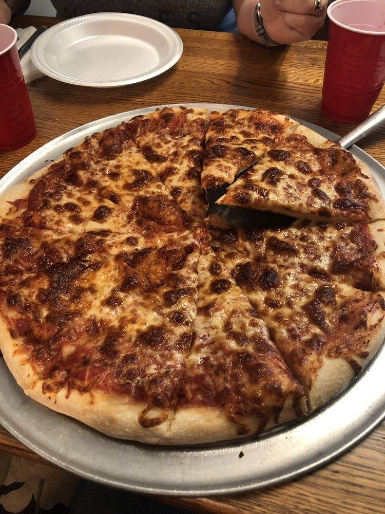 Universal Pizza | 2558 Main St, Penn Hills, PA 15235, USA | Phone: (412) 793-7110