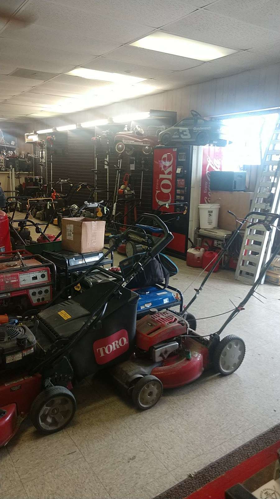 A & L Lawn Equipment | 2424 Rock Island Rd, Irving, TX 75060, USA | Phone: (972) 986-1524