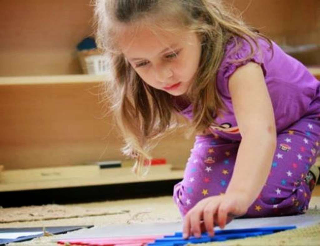 Montessori of Calabasas | 4277 Old Topanga Canyon Rd, Calabasas, CA 91302, USA | Phone: (818) 222-0232