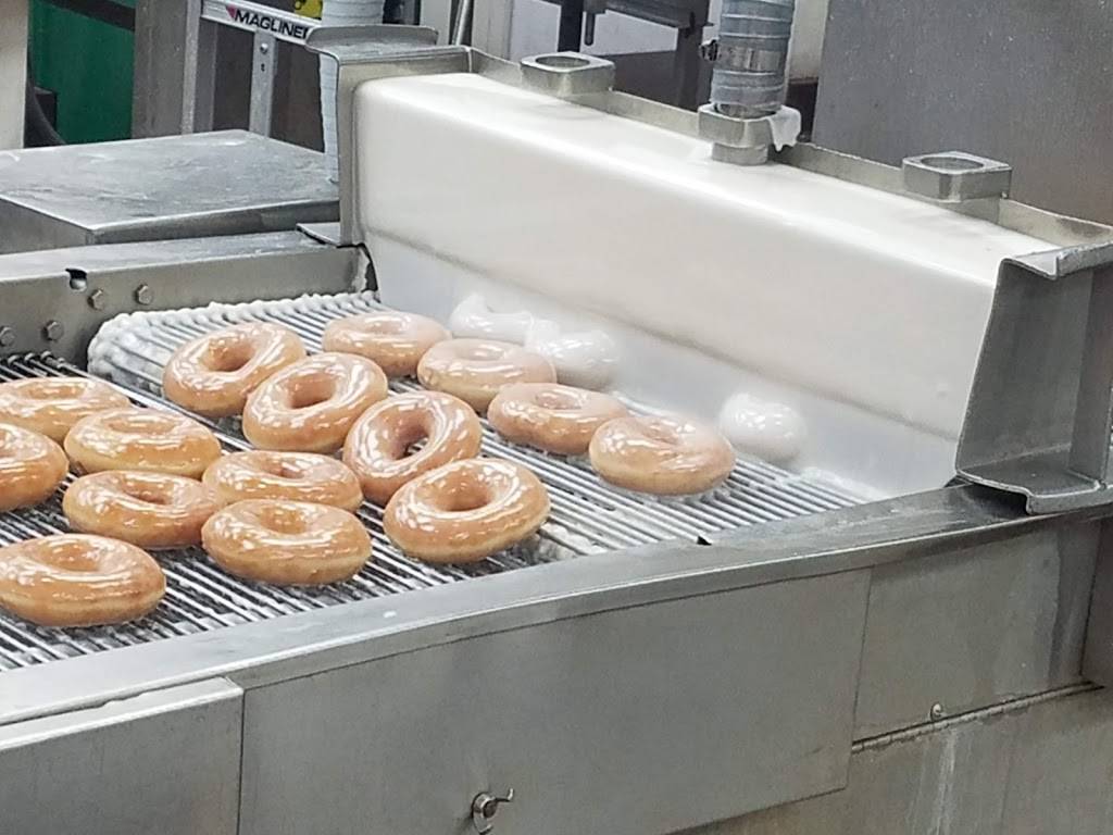 Krispy Kreme | 825 Clearview Pkwy, Metairie, LA 70001, USA | Phone: (504) 779-9620