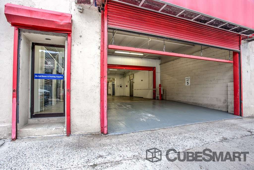 CubeSmart Self Storage | 138-54 94th Ave, Jamaica, NY 11435, USA | Phone: (718) 658-8513