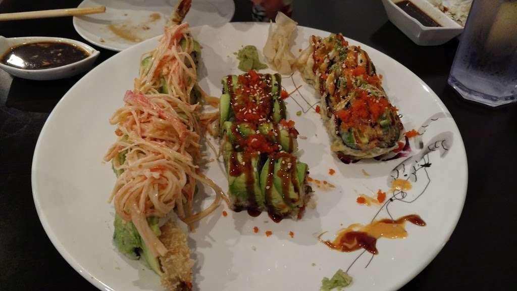 China Hut Sushi Lounge | 4922 NE 81st St, Kansas City, MO 64119 | Phone: (816) 468-2022