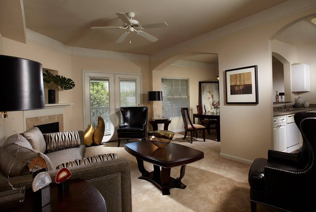 Camden Crest Apartments | 5200 Summit Manor Ln, Raleigh, NC 27613, USA | Phone: (919) 786-0688