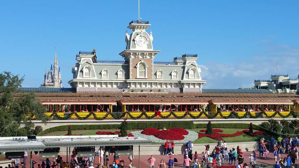 Magic Kingdom Car & Bus Parking | Bay Lake, FL 32836, USA