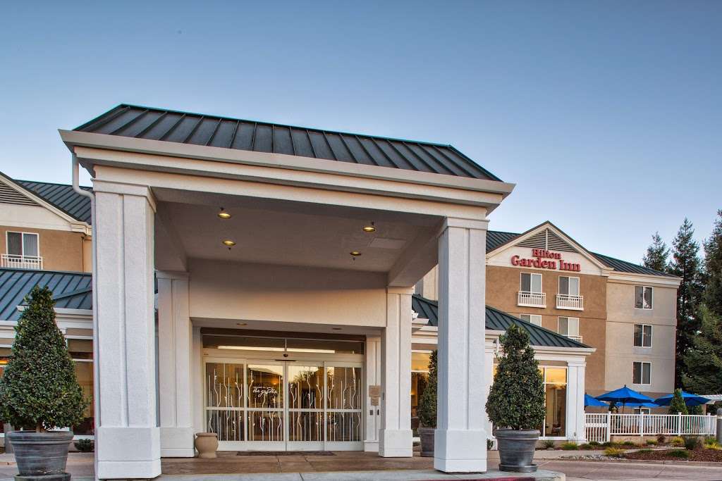 Hilton Garden Inn Mountain View | 840 E El Camino Real, Mountain View, CA 94040, USA | Phone: (650) 964-1700