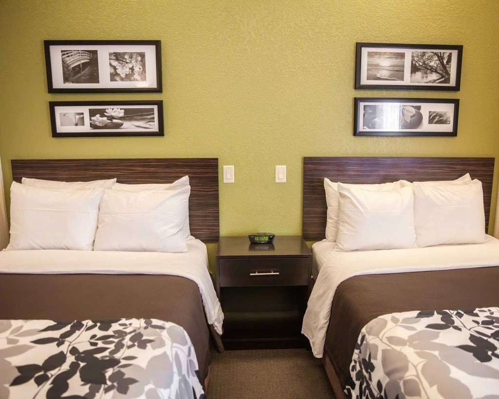 Sleep Inn & Suites Hagerstown | 18216 Col Henry K Douglas Dr, Hagerstown, MD 21740, USA | Phone: (301) 766-9449