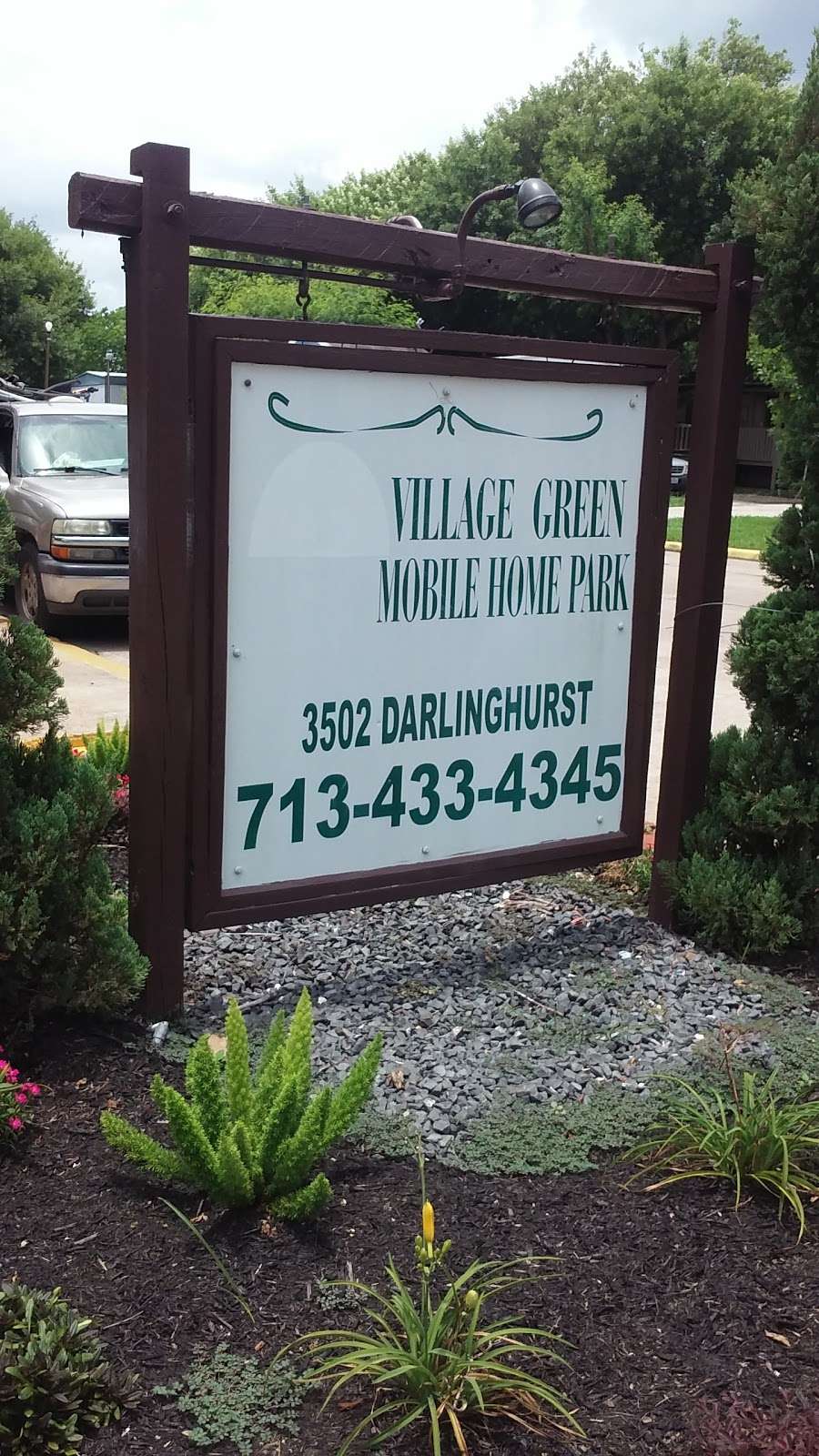 Village Green Mobile Home Park | 3502 Darlinghurst Dr, Houston, TX 77045, USA | Phone: (713) 568-9843