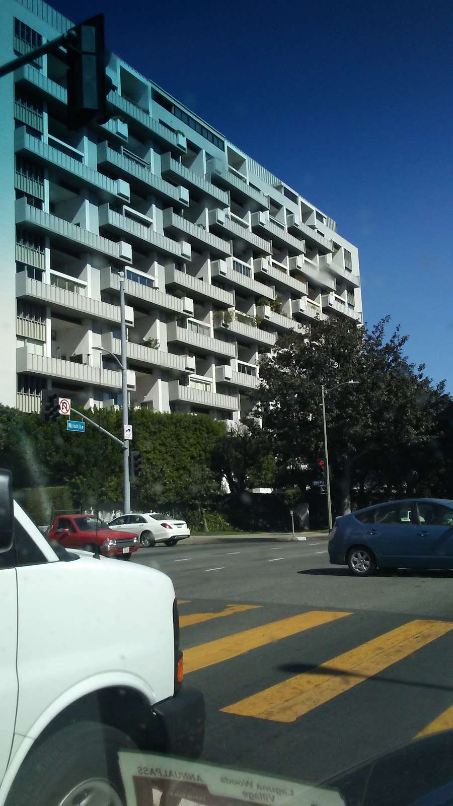 Wilshire Blvd. & Beverly Glen Blvd. | Los Angeles, CA 90024, USA