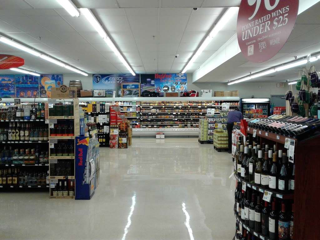 Hy-Vee Wine & Spirits | 7711 State Line Rd, Kansas City, MO 64114, USA | Phone: (816) 237-1195