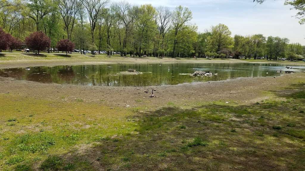 Saddle River County Park-Wild Duck Pond Area | 1133 E Ridgewood Ave, Ridgewood, NJ 07450, USA | Phone: (201) 444-8843