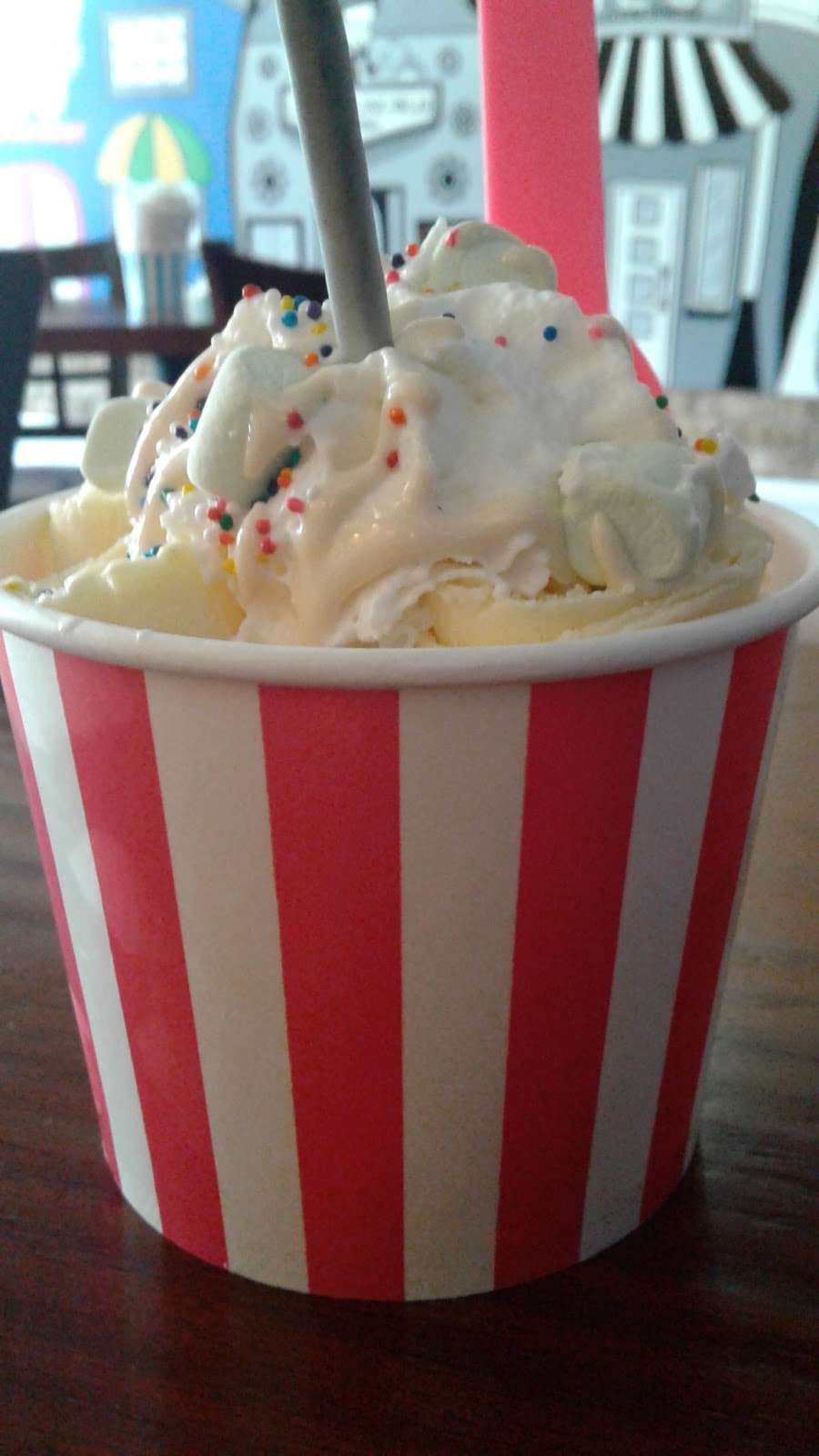 Shee Goo Rolled Ice Cream | 1 Nippersink Blvd, Fox Lake, IL 60020, USA | Phone: (847) 629-5600