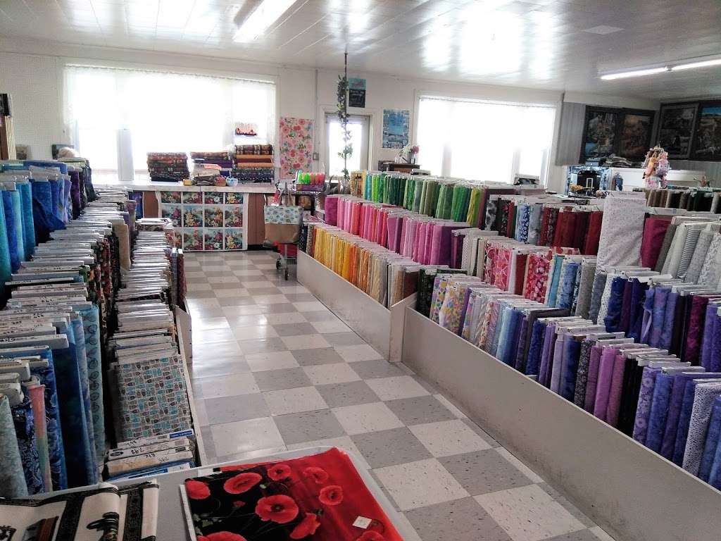 Quilt & Fabric Shack | 3137 Old Philadelphia Pike, Bird in Hand, PA 17505, USA | Phone: (717) 768-0338