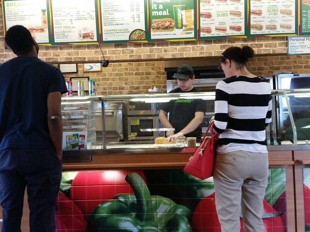 Subway | 535 Hampton Pointe, Boulevard Suite 525-E, Hillsborough, NC 27278, USA | Phone: (919) 732-3226