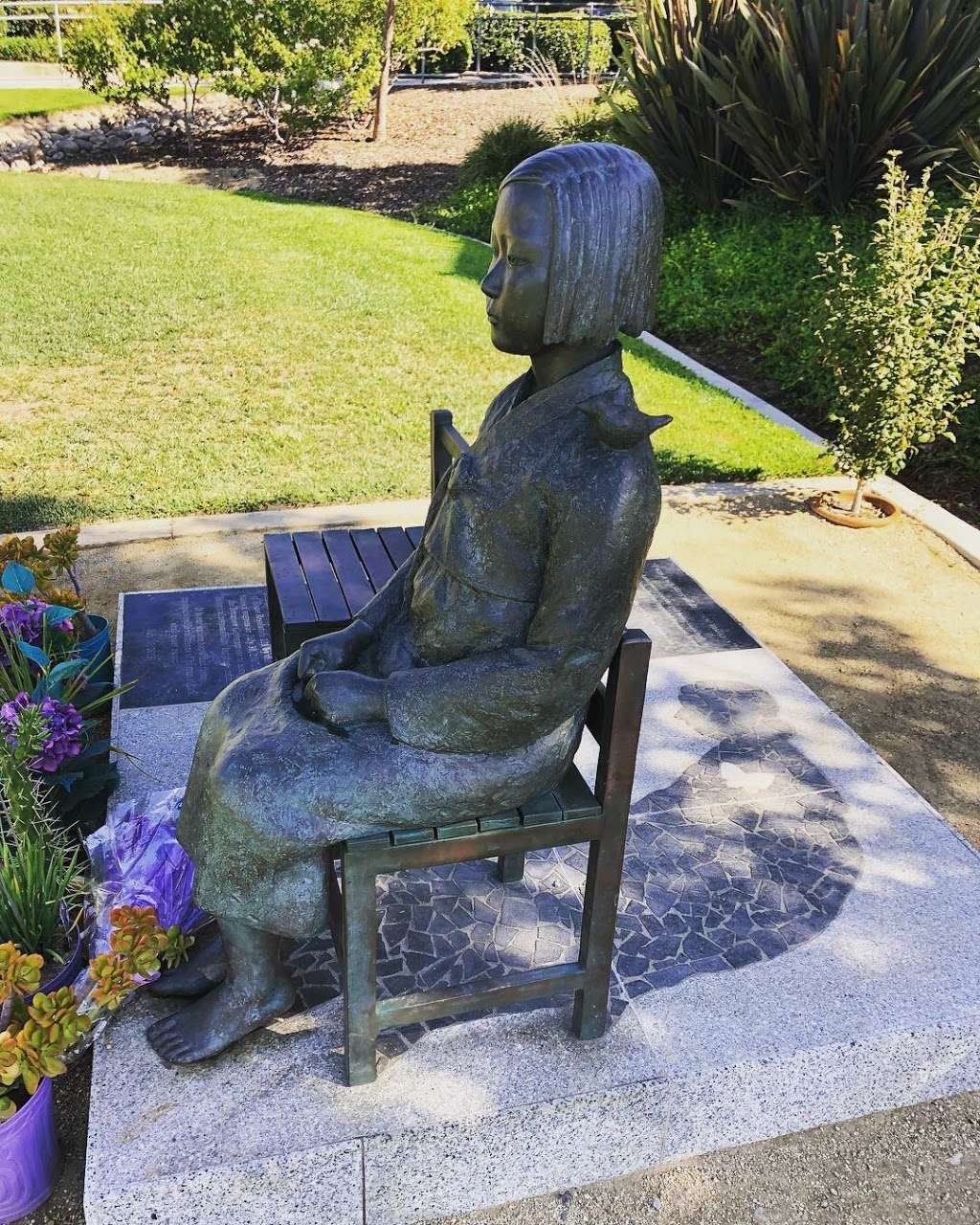 Korean Comfort Women Statue | 291 S Louise St, Glendale, CA 91205, USA | Phone: (213) 880-7992