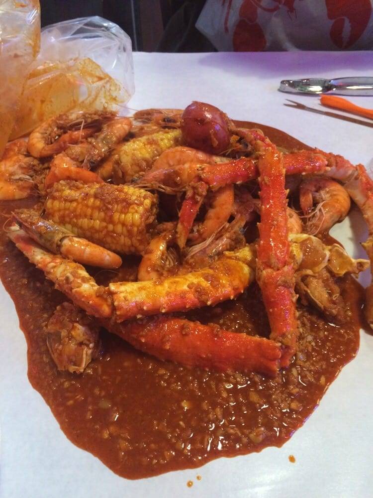 Stinkin Crawfish of Lakewood | 3221 E Carson St, Lakewood, CA 90712, USA | Phone: (562) 627-0030