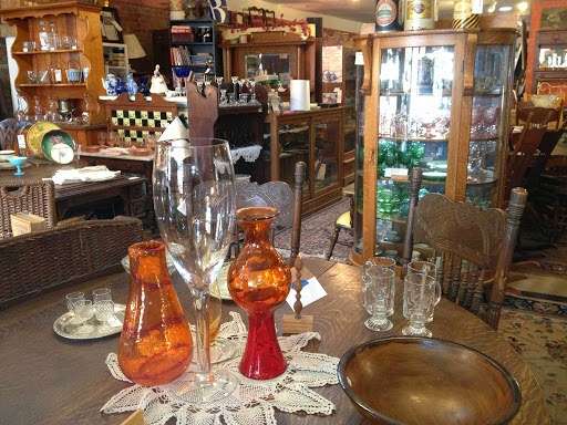 Wise Buys Antiques | 190 2nd Ave, Niwot, CO 80544, USA | Phone: (303) 652-2888