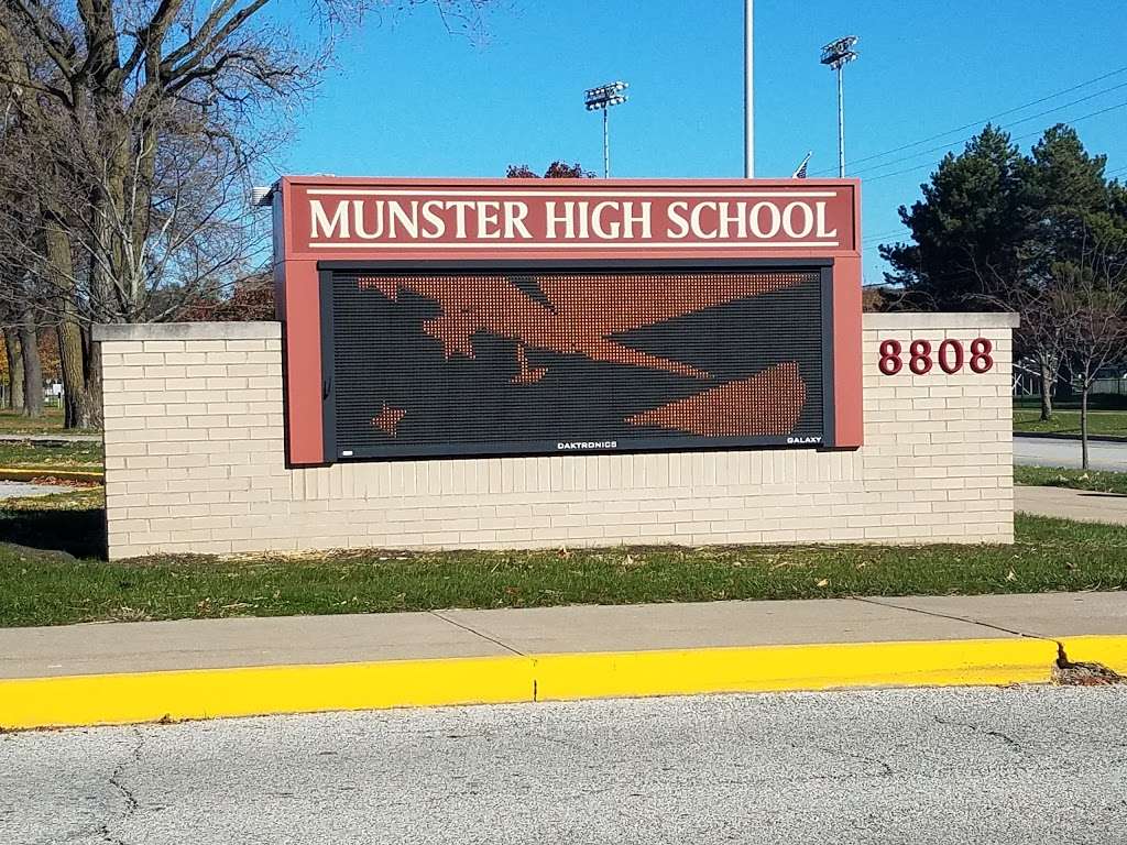 Munster High School | 8808 Columbia Ave, Munster, IN 46321, USA | Phone: (219) 836-3200