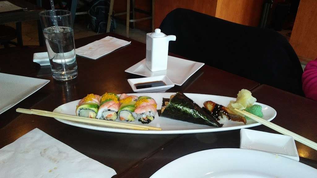 Akaru Sushi | 201 Wyckoff Ave, Brooklyn, NY 11237, USA | Phone: (718) 928-7688