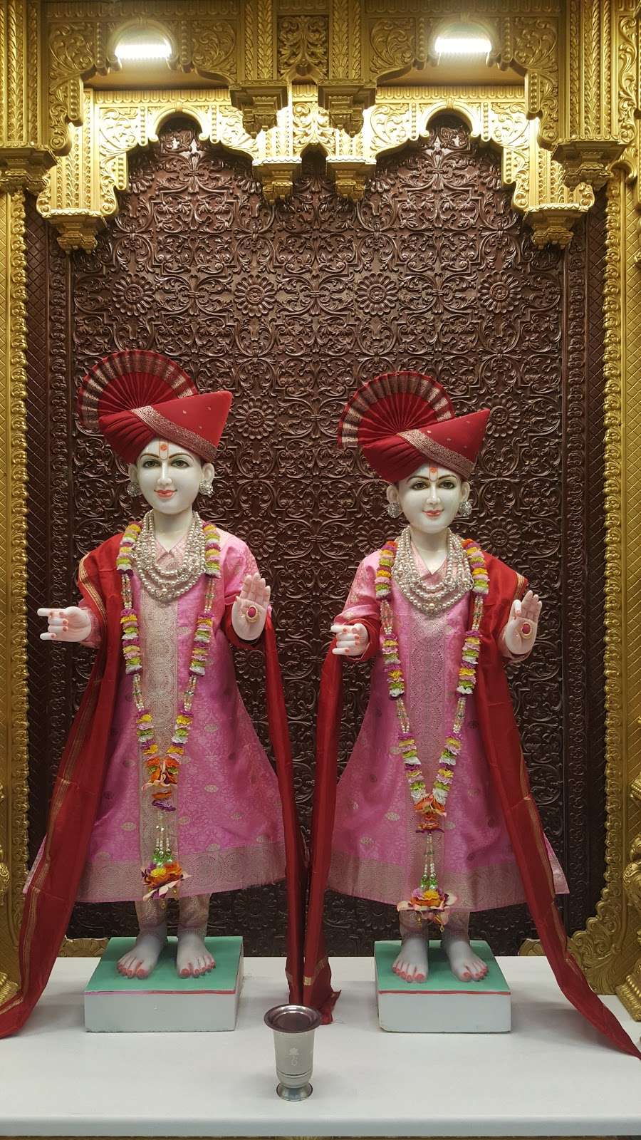 BAPS Shri Swaminarayan Mandir | 1300 Cunat Ct, Lake in the Hills, IL 60156, USA | Phone: (224) 678-7227