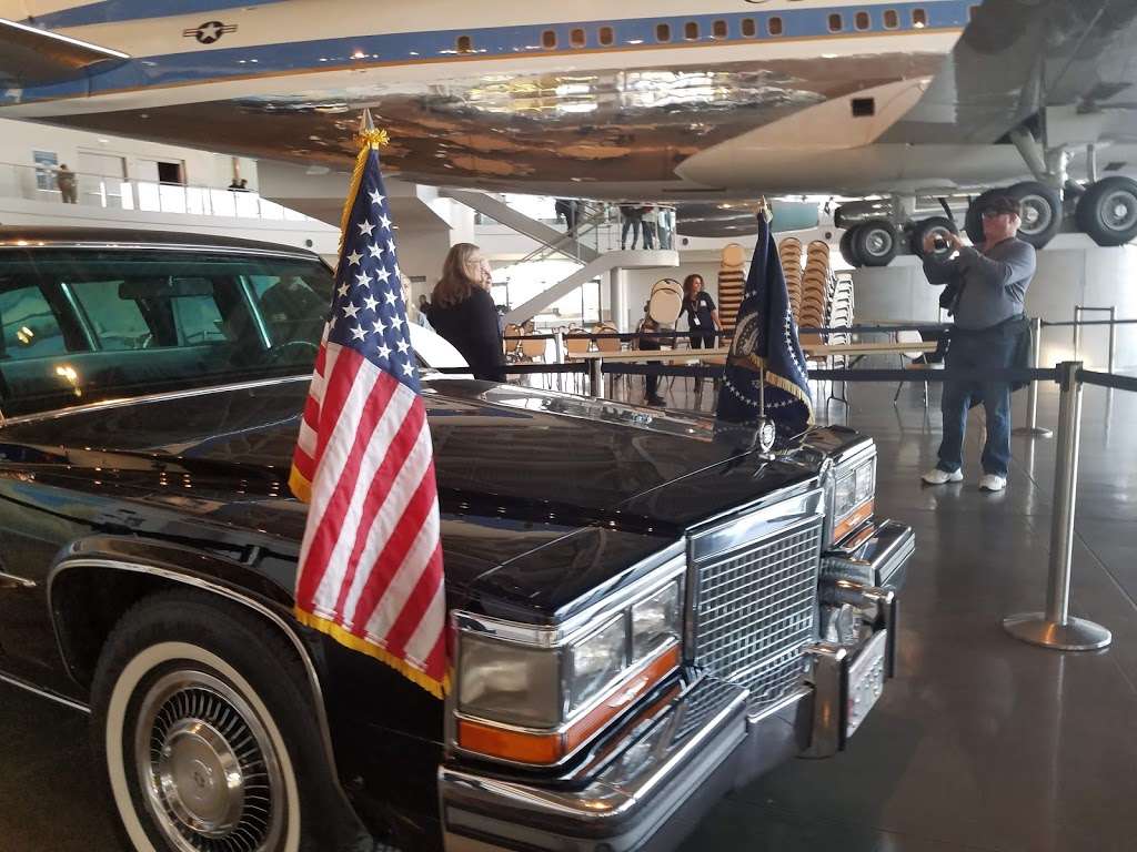 The Ronald Reagan Museum | 40 Presidential Dr, Simi Valley, CA 93065, USA | Phone: (805) 522-2977