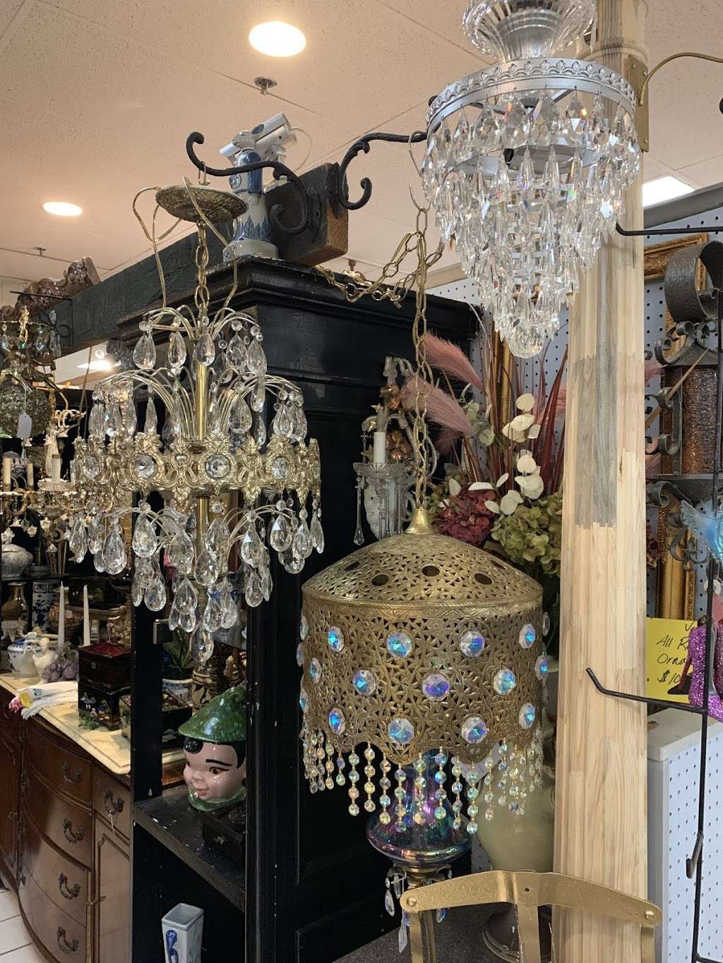 Cottage Antiques and Crafts LLC | 4636 Broadway Tilghman Square, Allentown, PA 18104 | Phone: (610) 366-9222