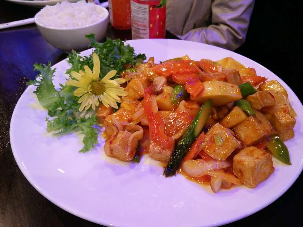 Okinii Modern Japanese | 3818 Lincoln Hwy, Downingtown, PA 19335, USA | Phone: (610) 269-1388