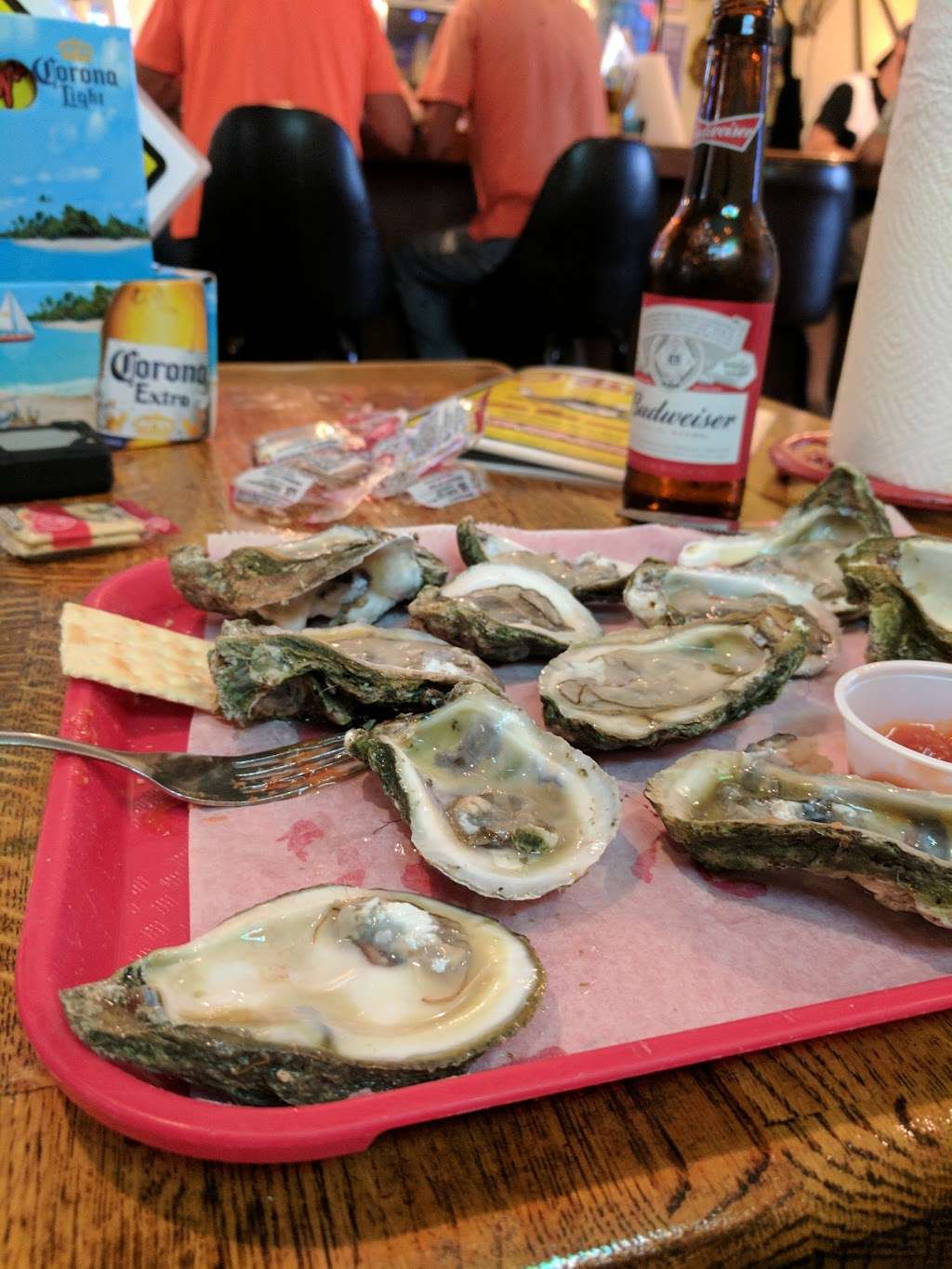 OShucks Oyster Bar & Grill | 1016 S Main St, Wildwood, FL 34785, USA | Phone: (352) 399-2200