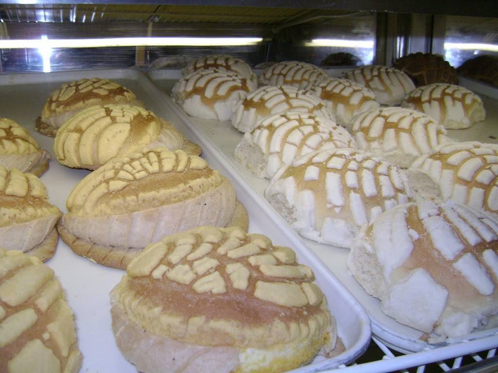 Gussies Tamales & Bakery | 2200 N Piedras St, El Paso, TX 79930, USA | Phone: (915) 566-8209