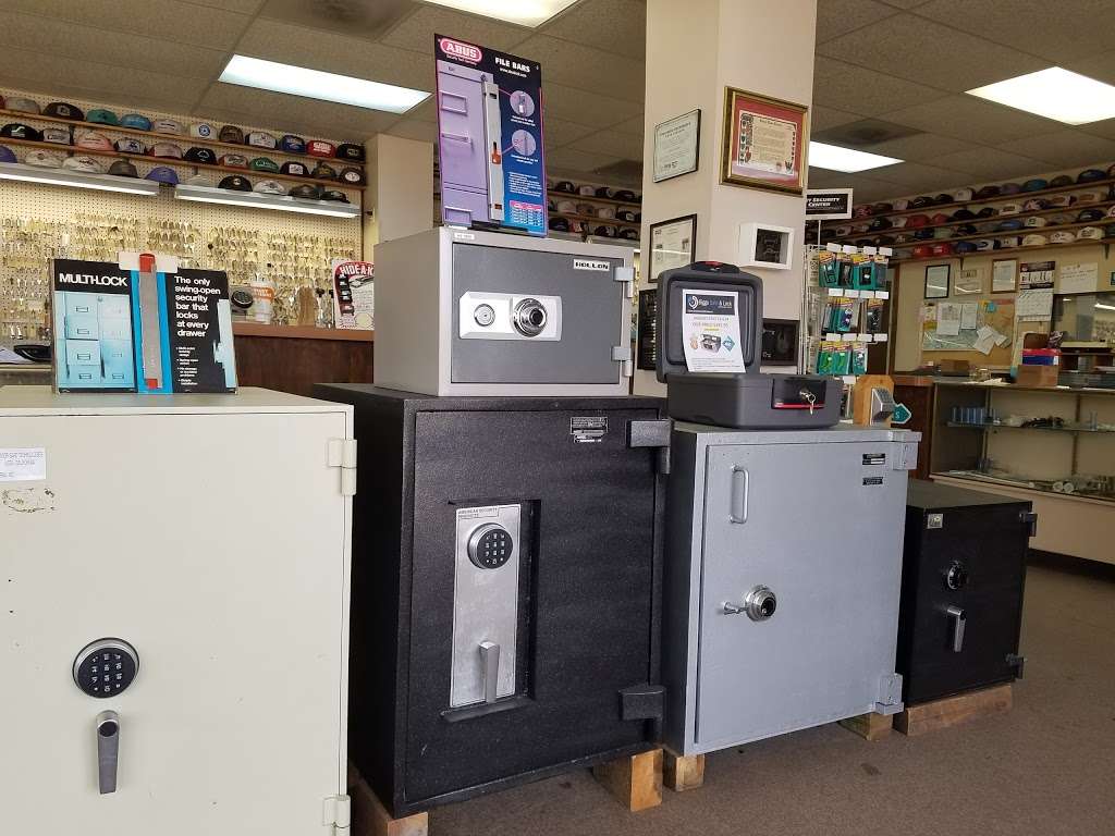 Biggs Safe And Lock | 333 Edgebrook Dr, Houston, TX 77034, USA | Phone: (713) 944-8117