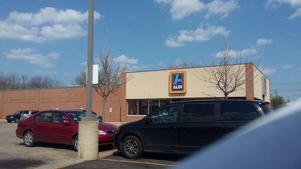 ALDI | 1508 W 47th St, Chicago, IL 60609, USA | Phone: (833) 462-3047