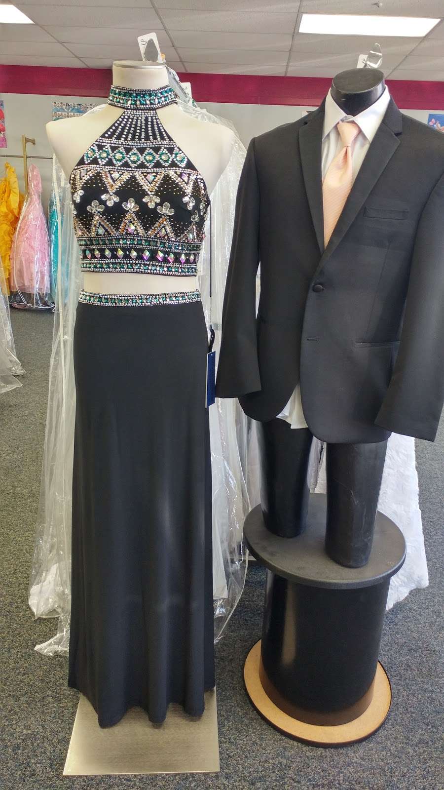 Tux Ego & Bridal Connection | 11954 Hesperia Rd, Hesperia, CA 92345, USA | Phone: (760) 948-9555