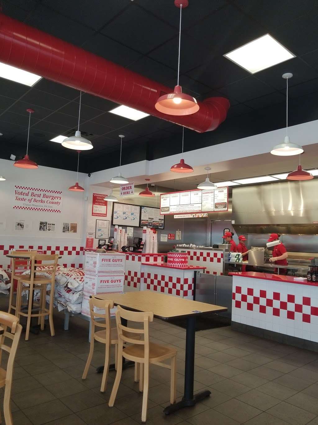 Five Guys | 844 E Main St, Ephrata, PA 17522, USA | Phone: (717) 721-2546