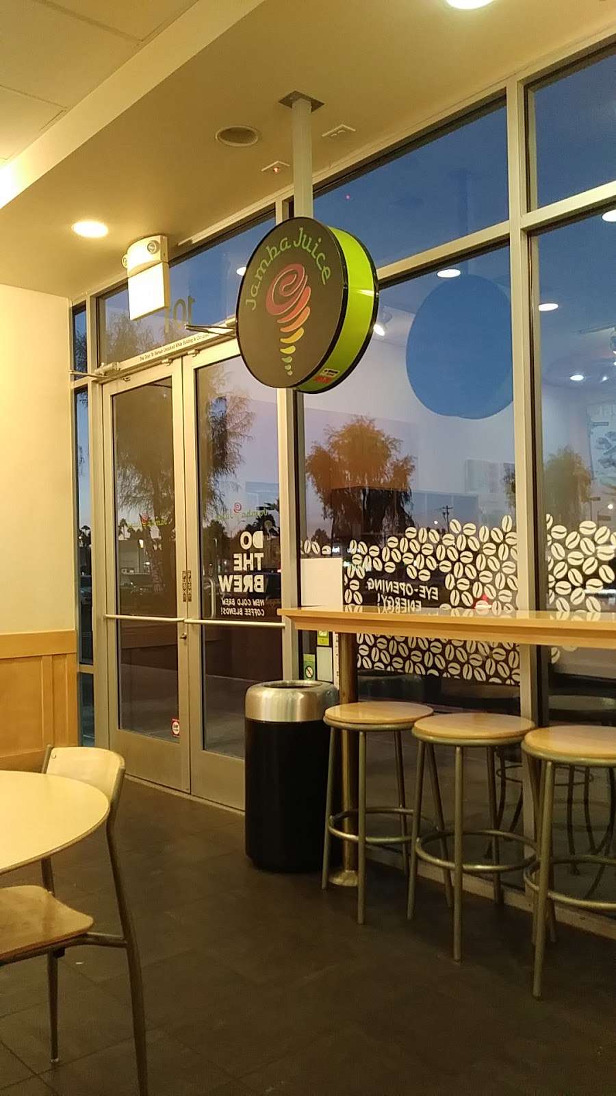 Jamba 1-17 & Thunderbird | 2737 W Thunderbird Rd Ste. 101, Phoenix, AZ 85053, USA | Phone: (602) 938-4545