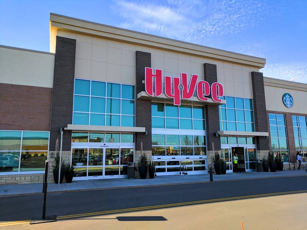Hy-Vee | 1500 Central Park Commons Dr, Eagan, MN 55121, USA | Phone: (651) 405-3660