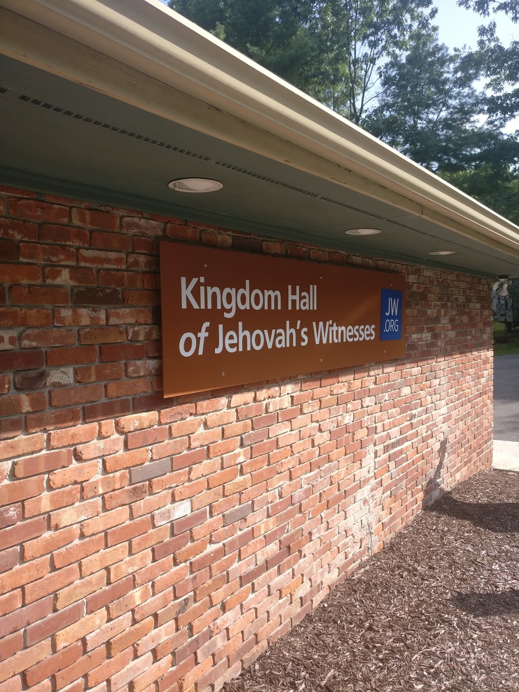 Kingdom Hall of Jehovahs Witnesses | 110 Pine Brook Rd, Milford, PA 18337, USA | Phone: (570) 296-9321