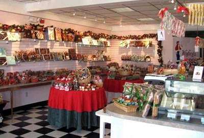 Winfreys Fudge & Chocolates | 143 Topsfield Rd, Wenham, MA 01984, USA | Phone: (978) 948-7448