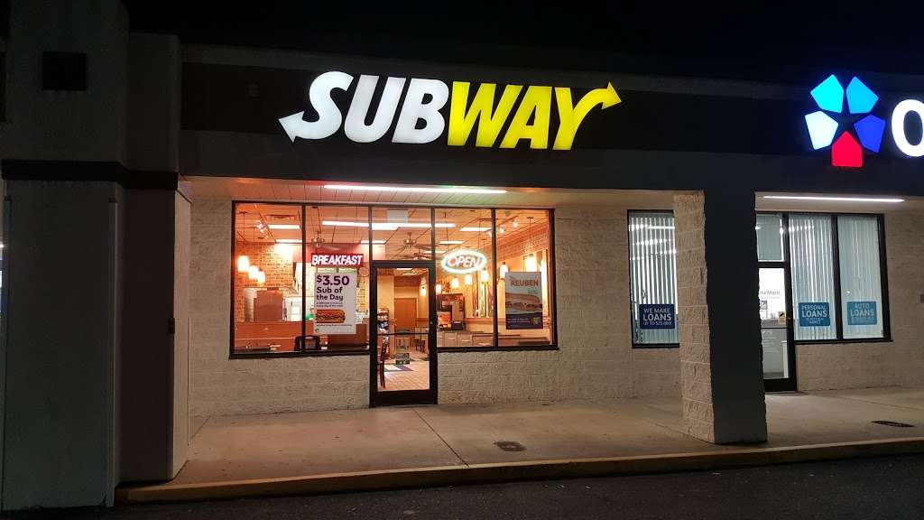 Subway Restaurants | 501 E Main St #6, Louisa, VA 23093, USA | Phone: (540) 967-3915
