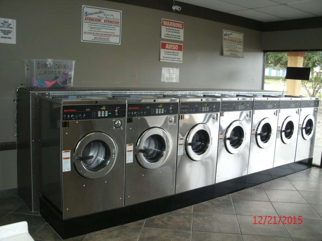 Dora Canal Laundry | 552 S Duncan Dr, Tavares, FL 32778, USA | Phone: (352) 508-5642