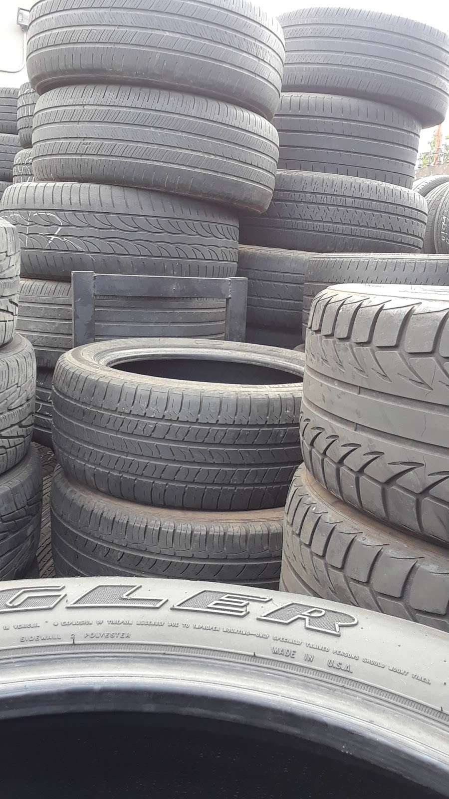 Jimbos Tires | 2228, 325 E 4th St, Perris, CA 92570, USA | Phone: (951) 943-9205