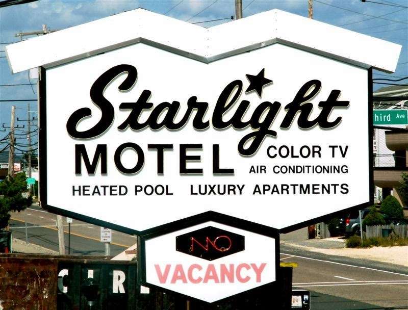 Starlight Motel & Luxury Suites | 1963 NJ-35, Toms River, NJ 08753, USA | Phone: (732) 793-4321