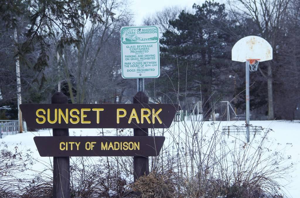 Sunset Park | 300 E Sunset Ct, Madison, WI 53705, USA | Phone: (608) 266-4711