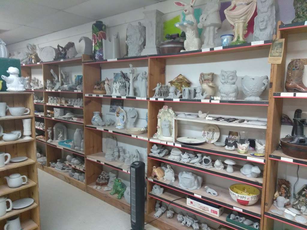 The Ceramic and Pottery Center | 900 HWY 3 N, League City, TX 77573, USA | Phone: (281) 332-4490