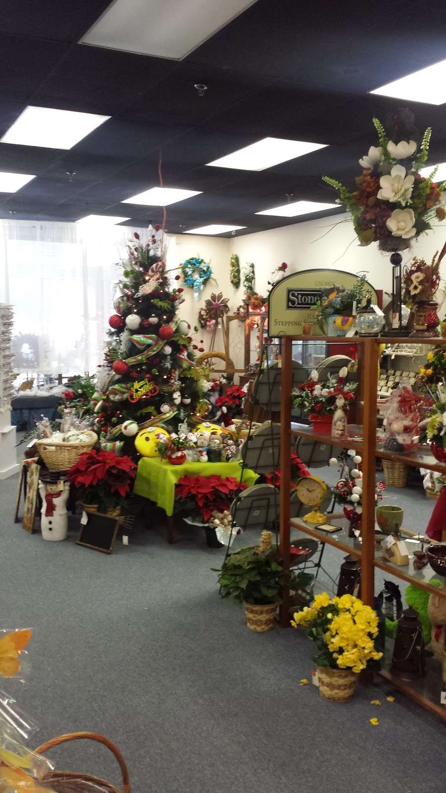 Lanez Florist & Gifts, Inc | 2946 NC-127 A, Hickory, NC 28602, USA | Phone: (828) 330-0708