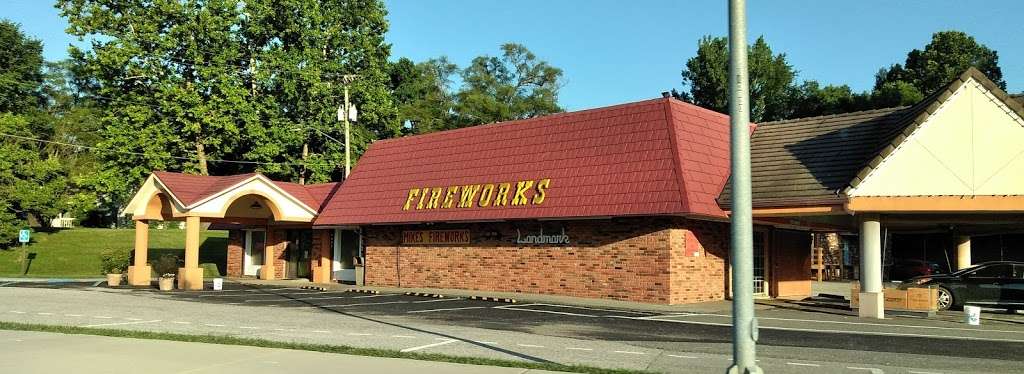 Mikes Fireworks | 2421 NW Vivion Rd, Riverside, MO 64150 | Phone: (816) 741-4453